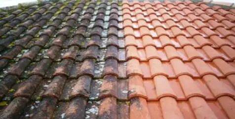 demoussage-nettoyage-toiture-avant-apres-mery-sur-oise-95540 Démoussage et nettoyage de toiture en tuiles anti mousse et entretien à Mery sur Oise